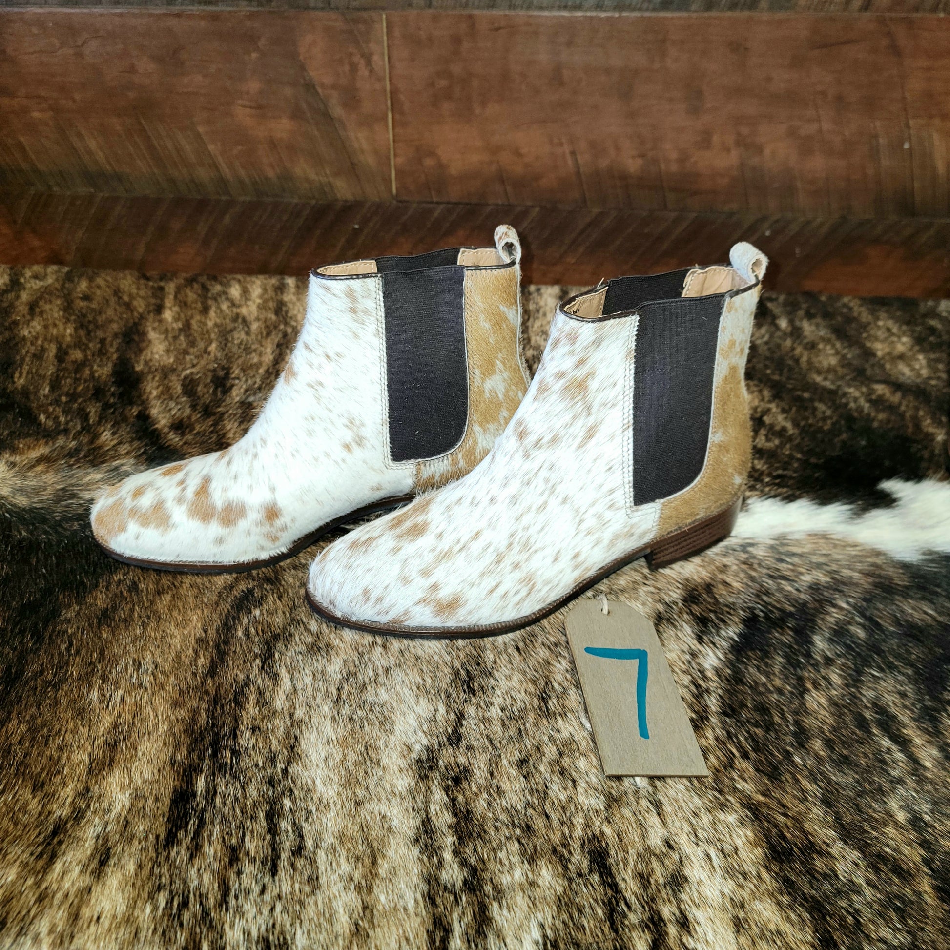 Cowhide Leather Gallant Brown Booties