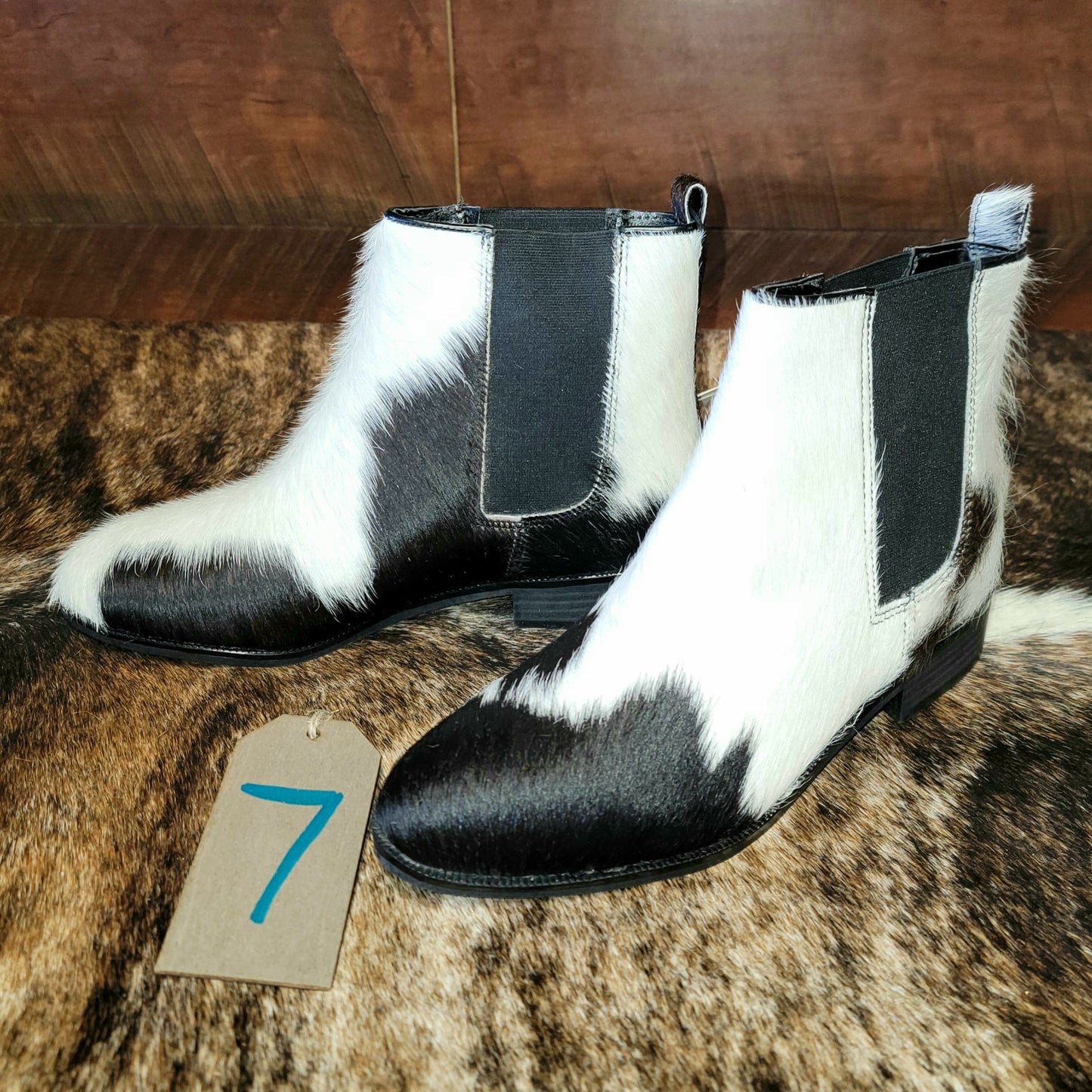Cowhide Leather Electron Black Booties
