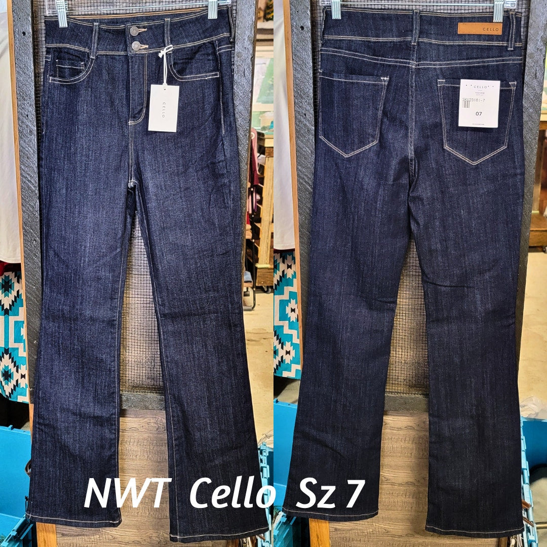 NWT Cello Size 7 High Rise Stretchy Bootcut Dark Wash Boutique Jeans